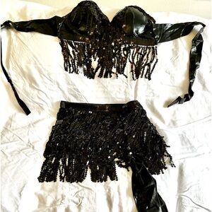 💕👌🏼♥️NWT Belly dancing outfit…. Halloween is right around the corner